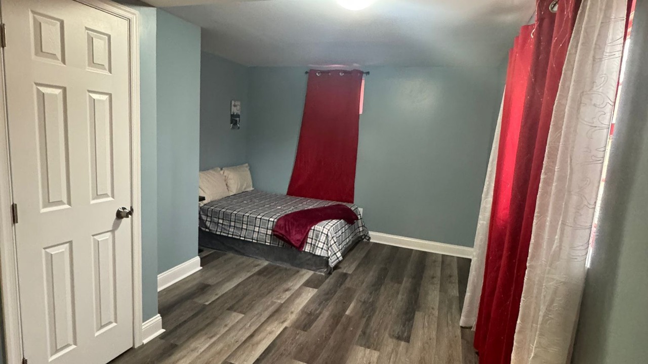 Photo of Bedroom in Suitland