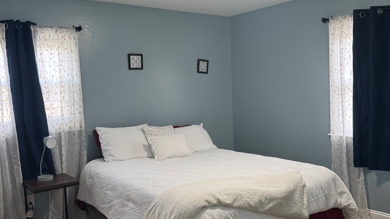Photo of Bedroom in Suitland