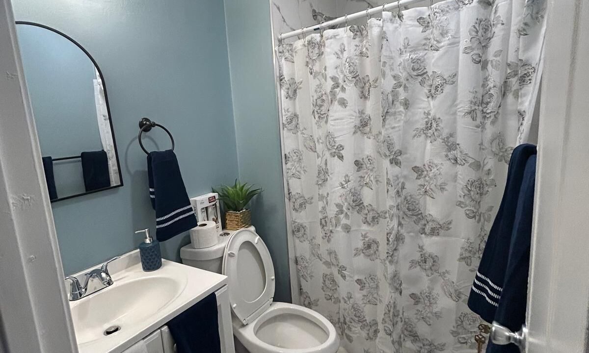 Photo of Bathroom in Suitland