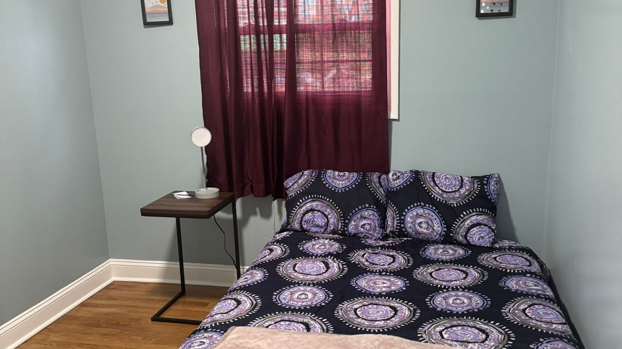 Photo of Bedroom in Suitland