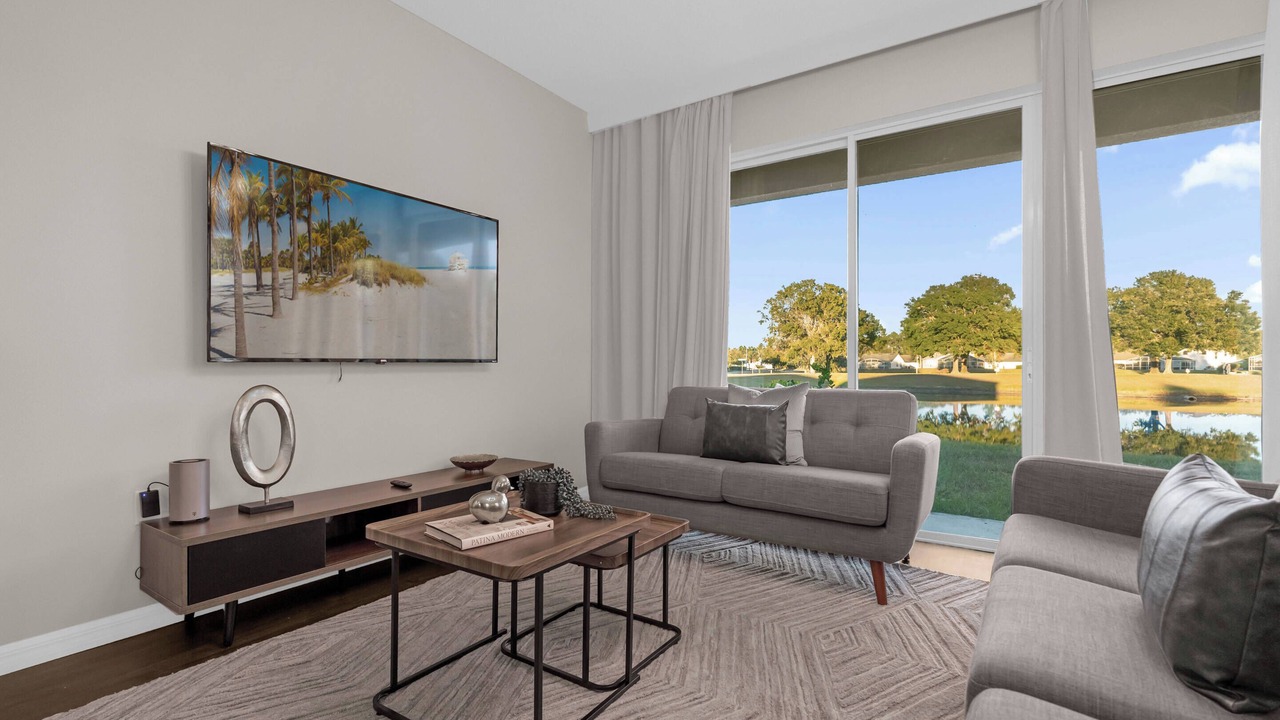 Photo of Livingroom in Bridgewater Crossing