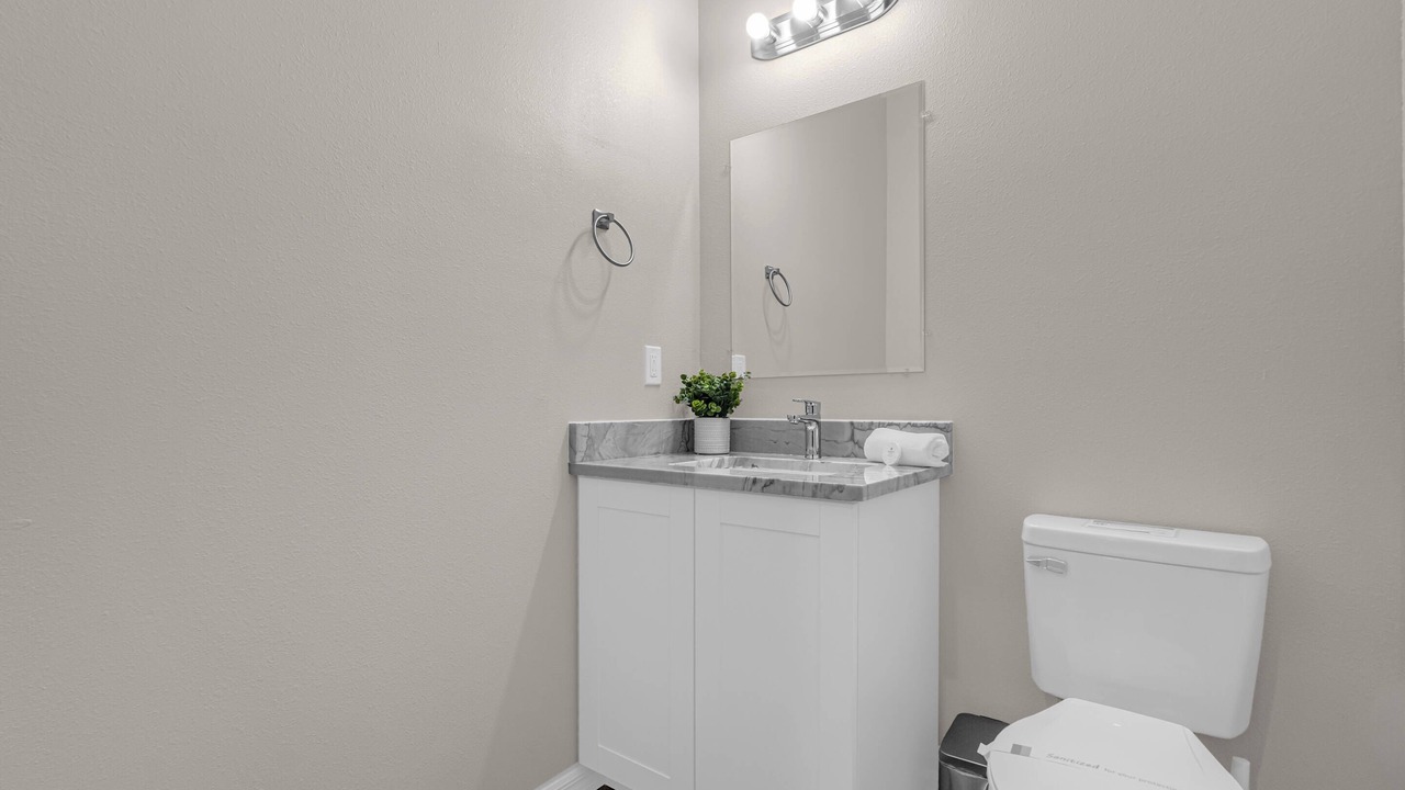 Photo of Bathroom in Bridgewater Crossing