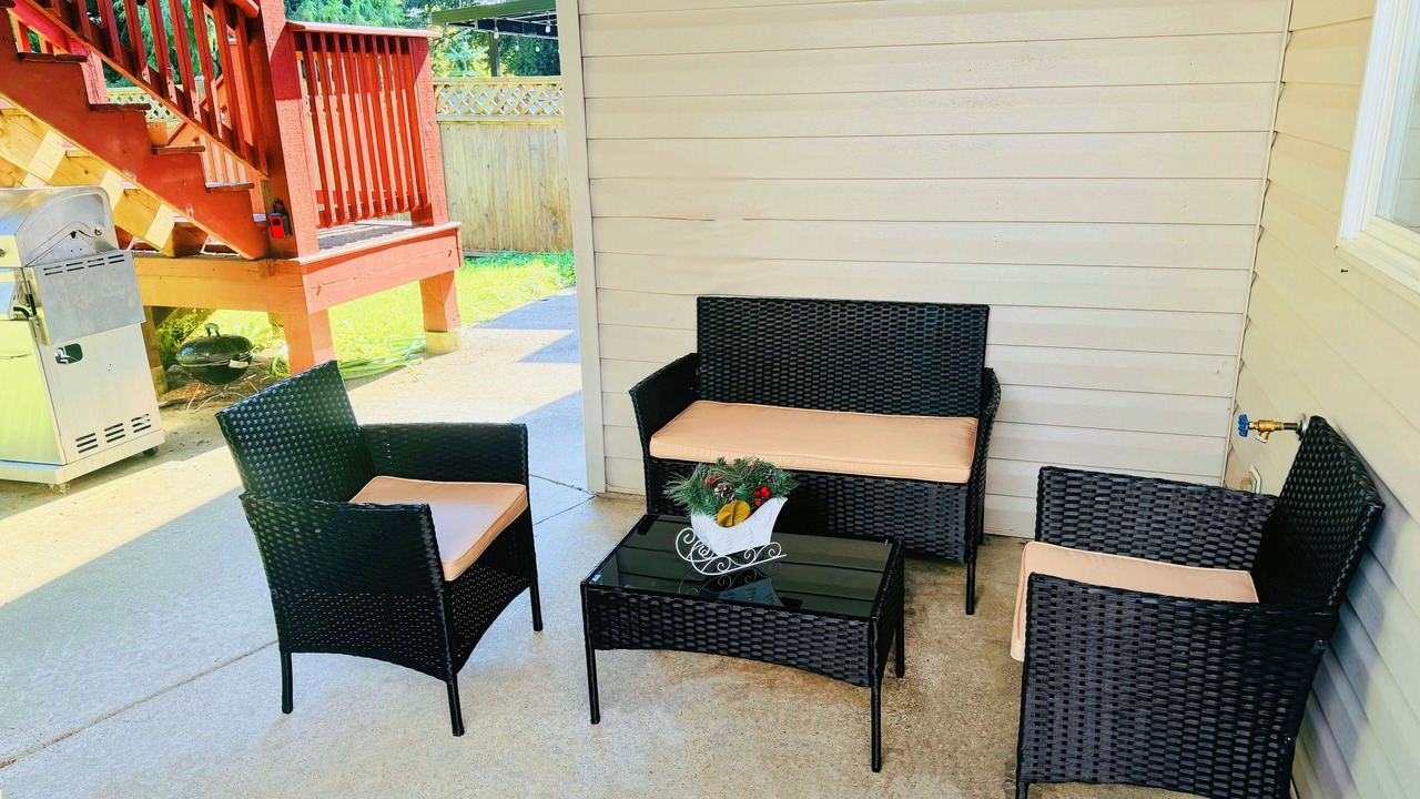 Photo of Patio Balcony in Lynn Valley