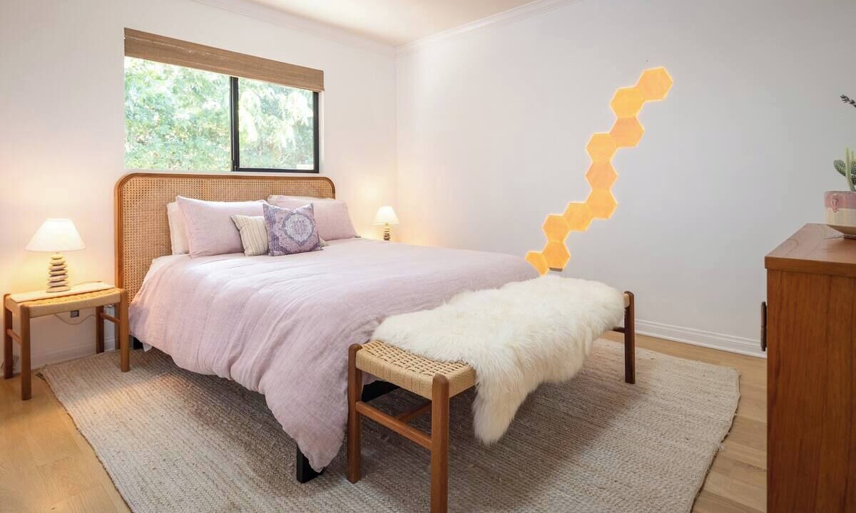 Photo of Bedroom in Meiners Oaks