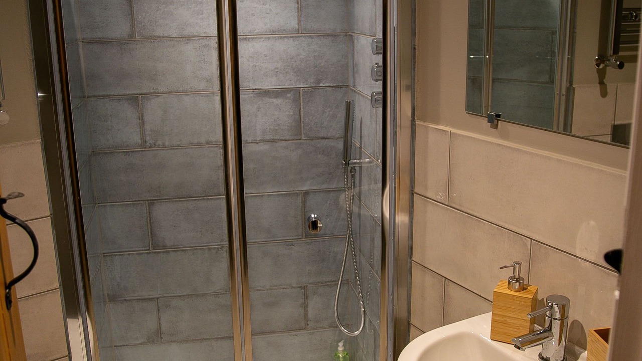 Photo of Bathroom in Adderbury