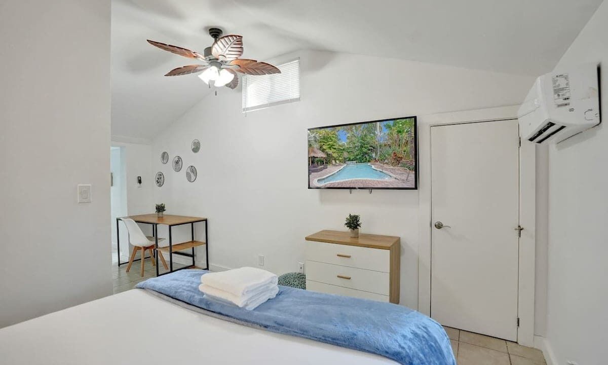 Photo of Bedroom in Sailboat Bend