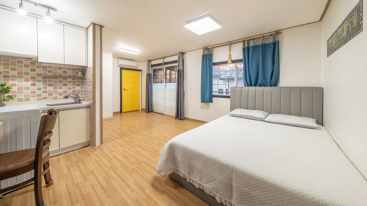 Photo of Bedroom in Deokhyeon