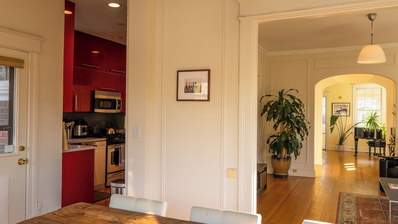 Photo of Bedroom in Crestwood
