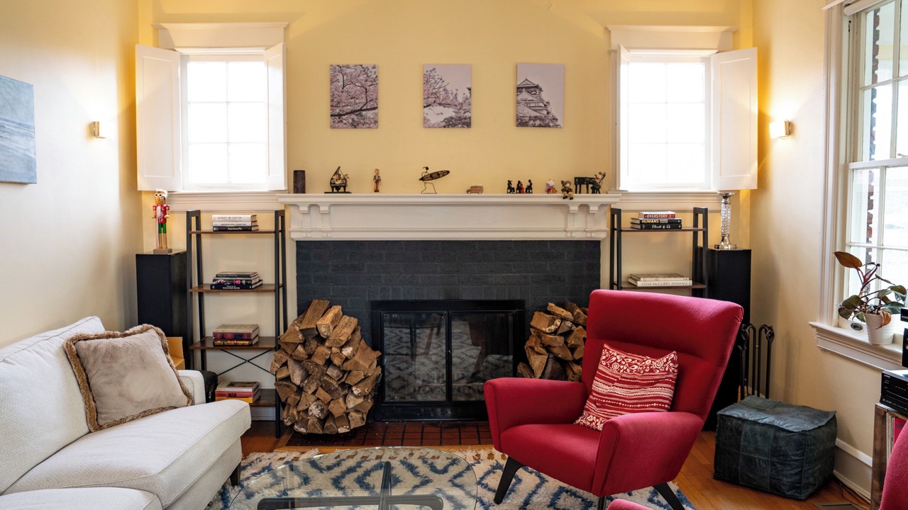 Photo of Livingroom in Crestwood