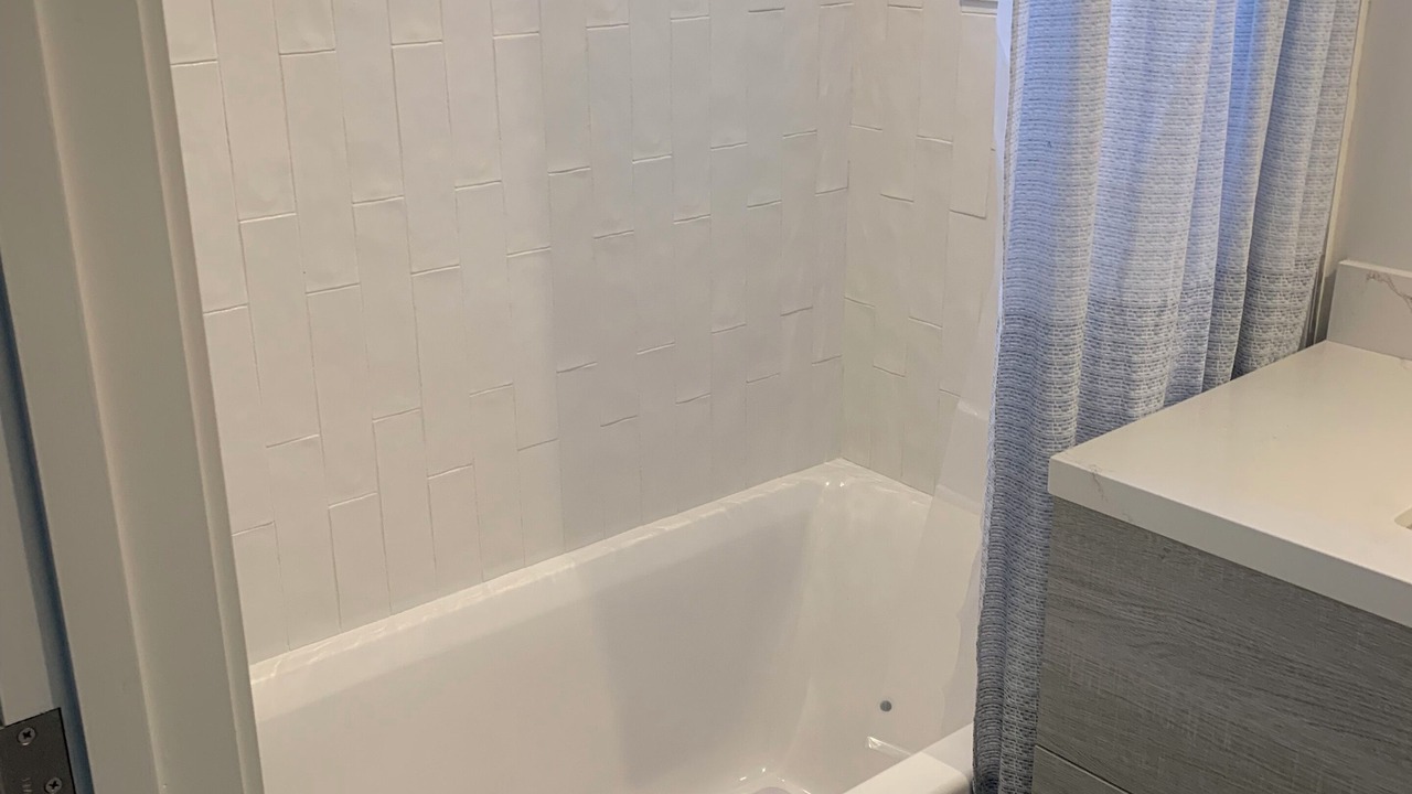 Photo of Bathroom in Thousand Oaks