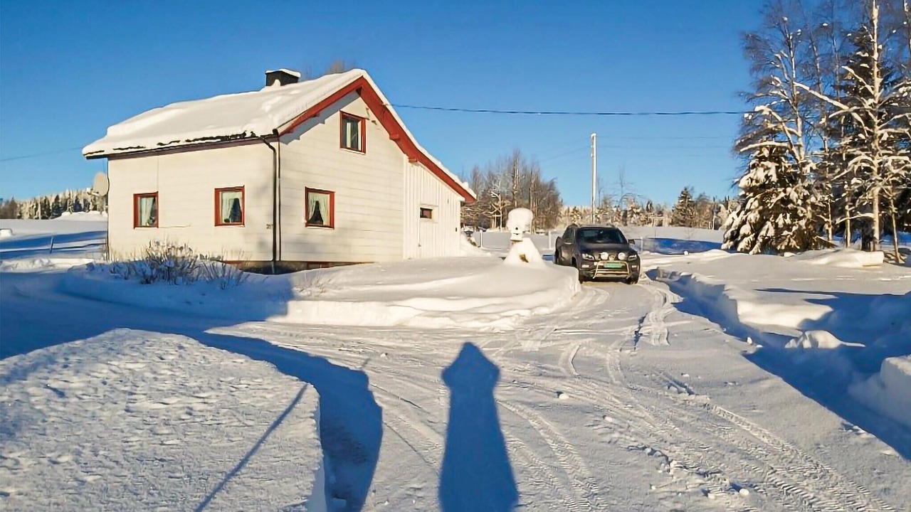Photo of Others in Valer