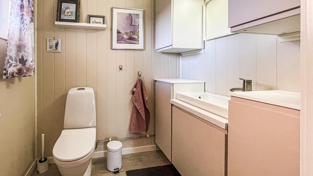 Photo of Bathroom in Valer