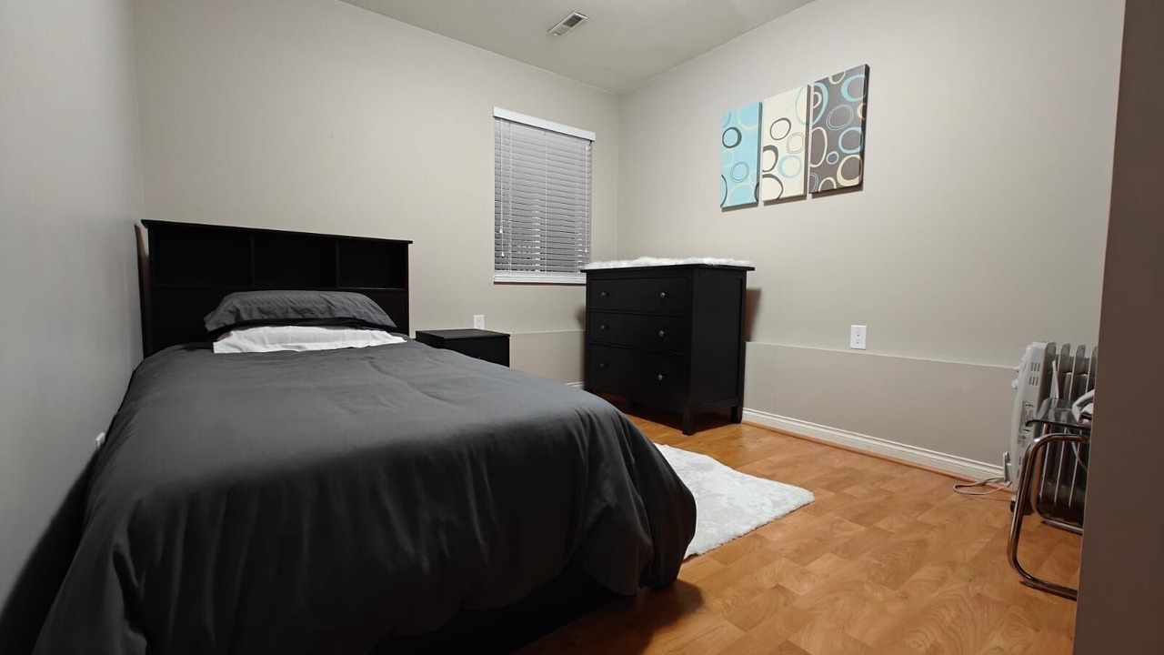 Photo of Bedroom in Upper Lonsdale