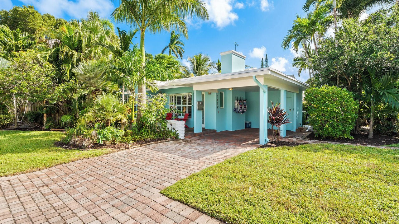 Photo of Outdoor in Poinsettia Heights