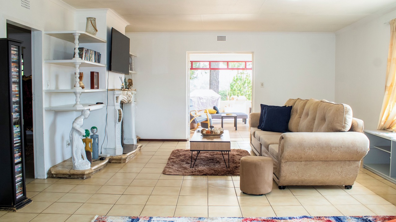 Photo of Livingroom in Muldersdrift