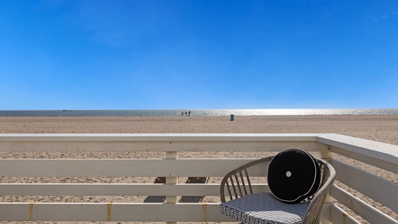 Photo of Others in Silver Strand
