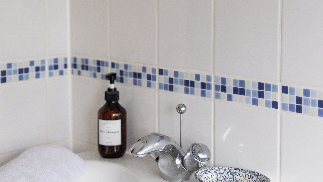 Photo of Bathroom in Hook Norton