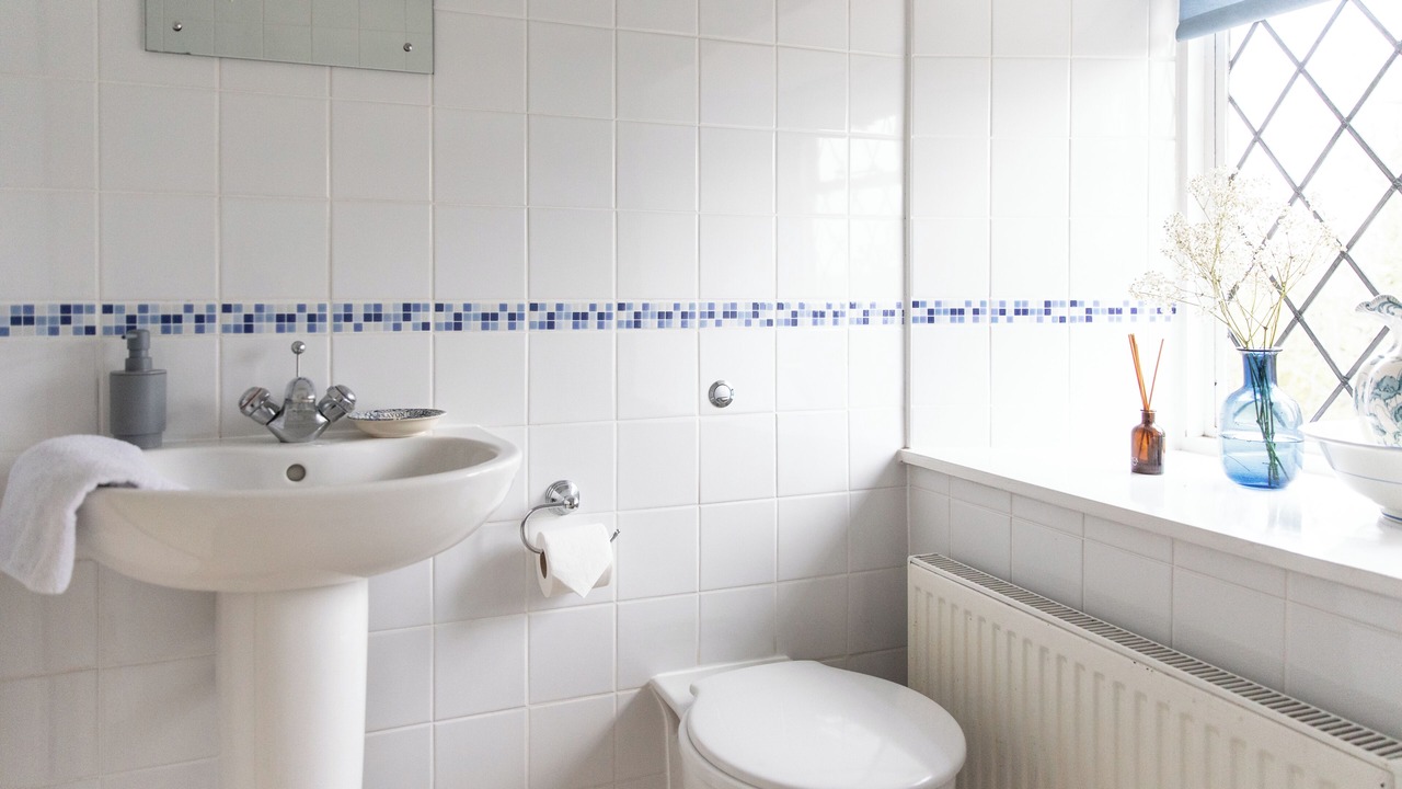 Photo of Bathroom in Hook Norton