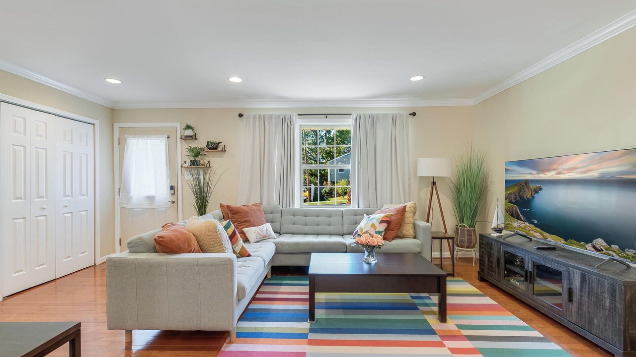 Photo of Livingroom in Lanham