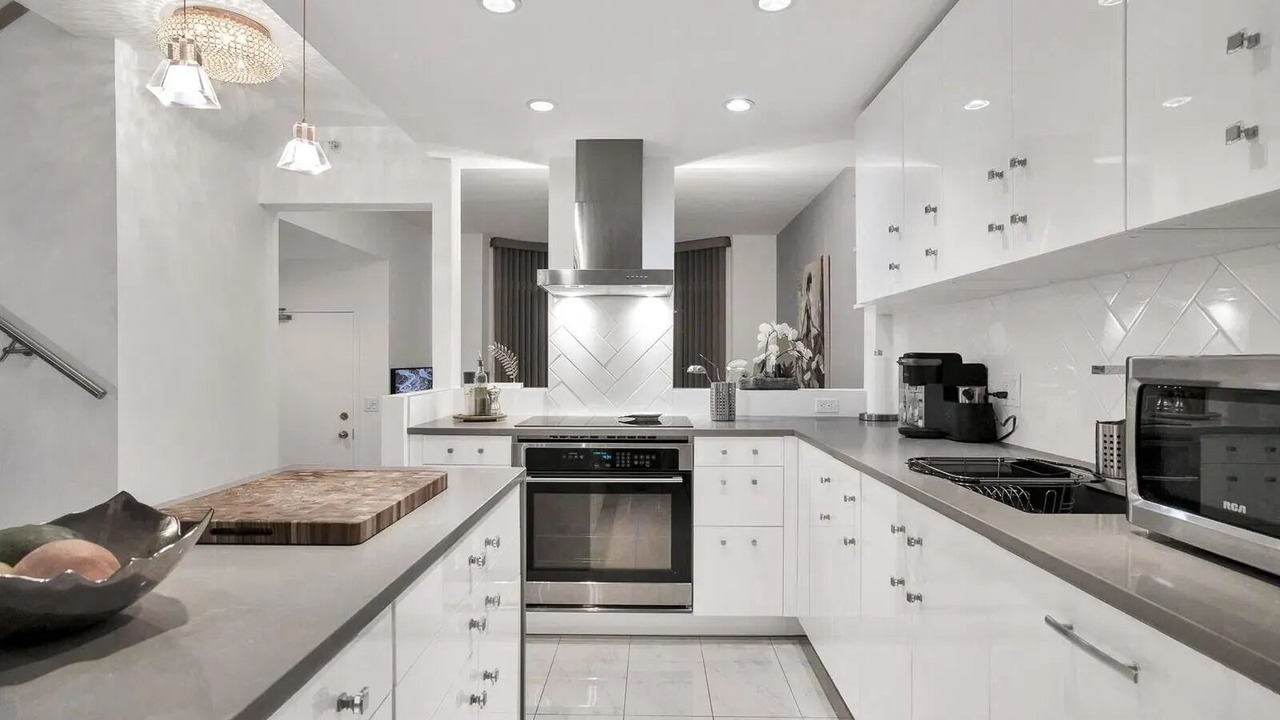 Photo of Kitchen in Coal Harbour