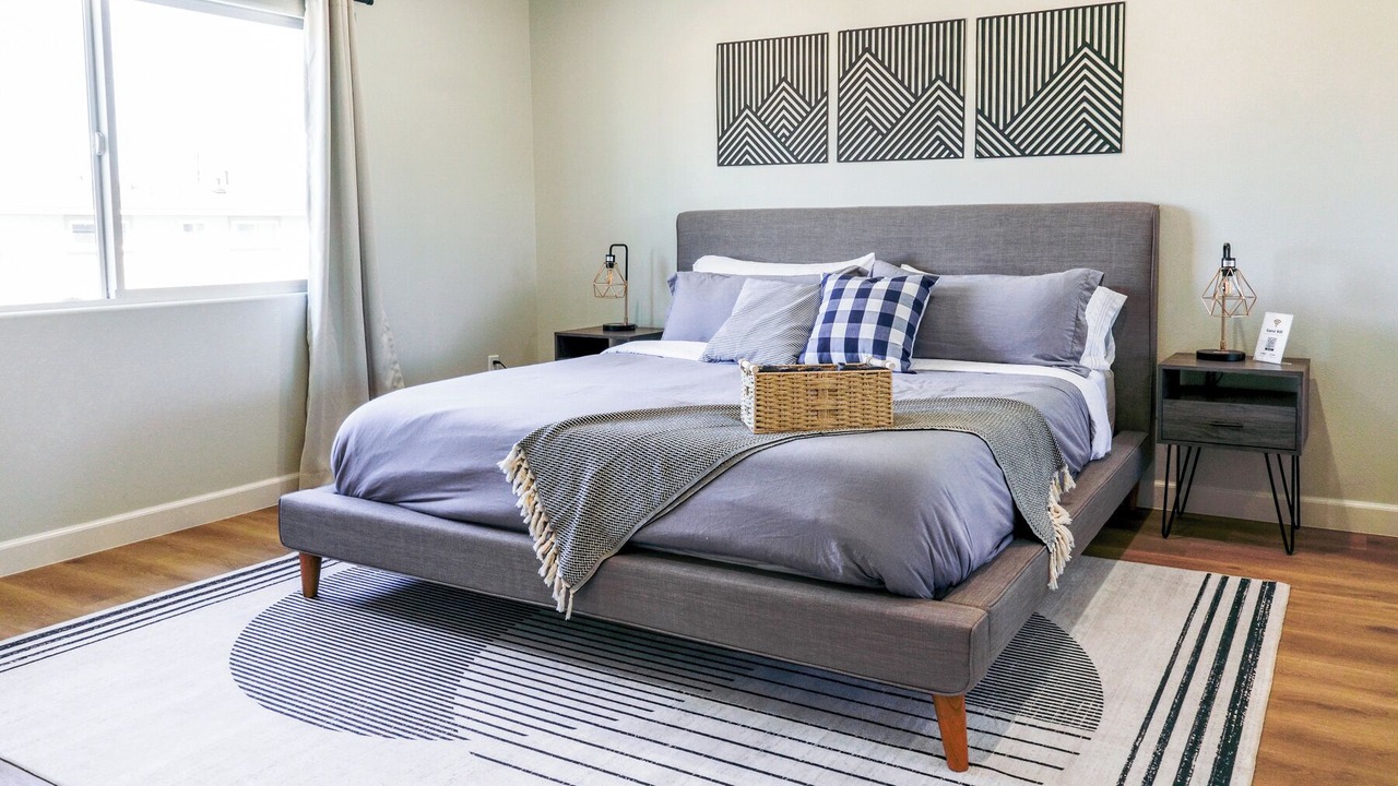 Photo of Bedroom in Midway City