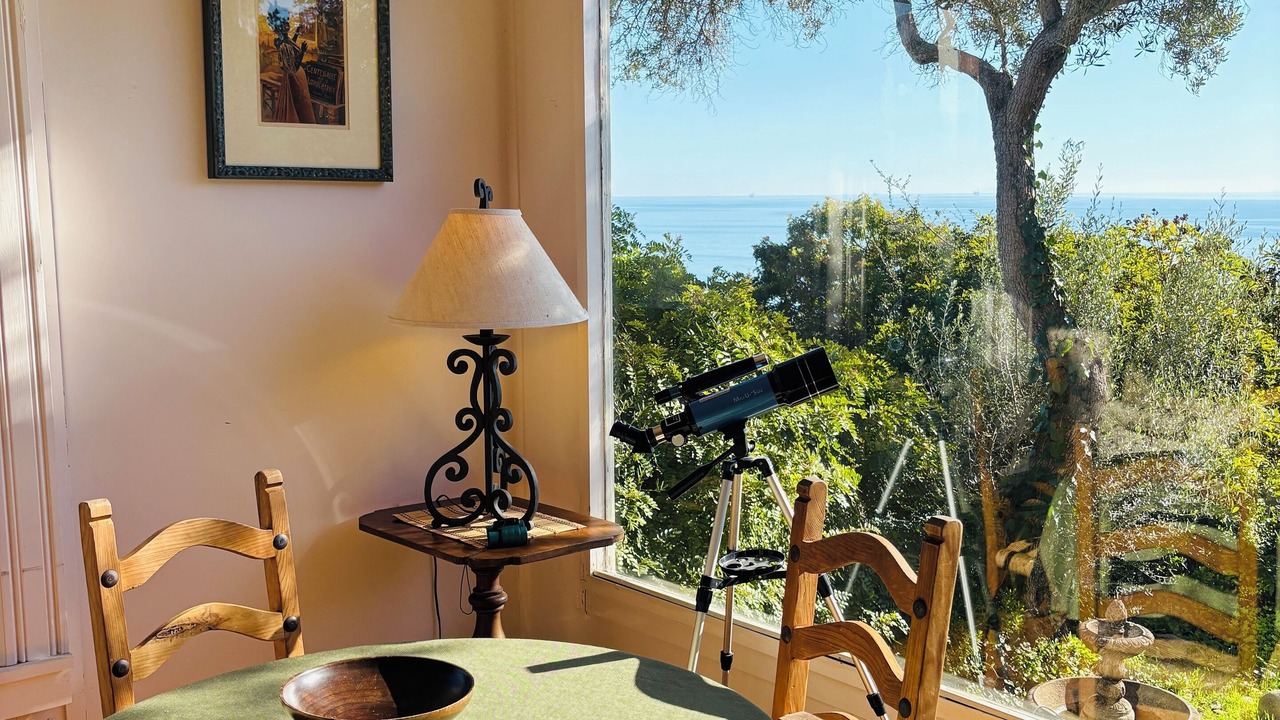Photo of Bedroom in Santa Barbara