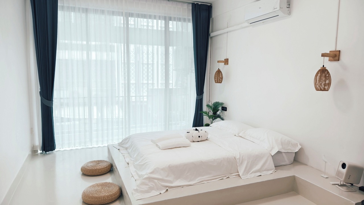 Photo of Bedroom in Embassy District