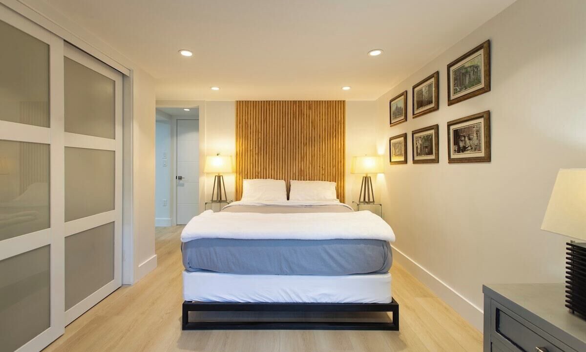 Photo of Bedroom in North Cleveland Park