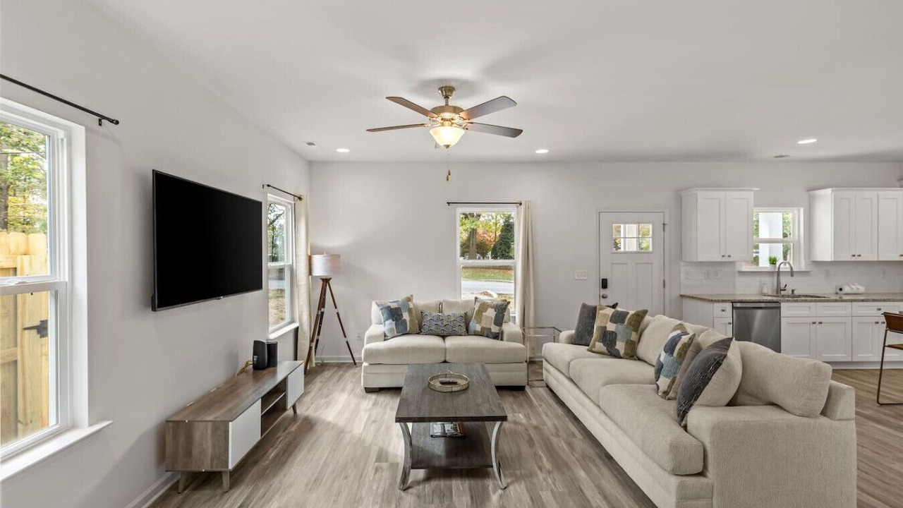 Photo of Livingroom in Paw Creek