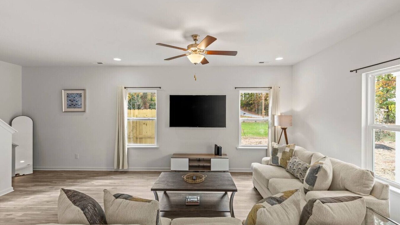 Photo of Livingroom in Paw Creek