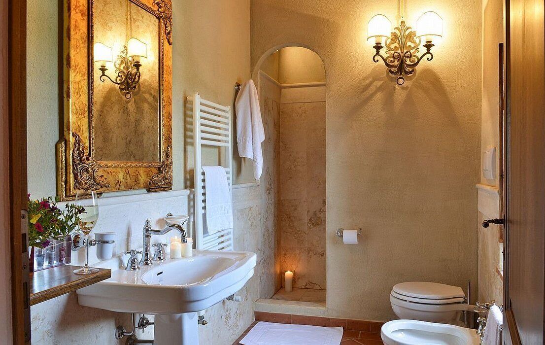 Photo of Bathroom in Rapale