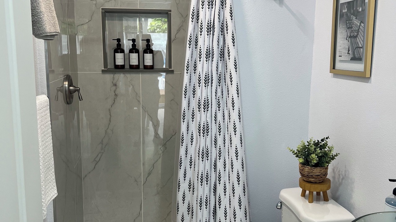 Photo of Bathroom in Oxnard