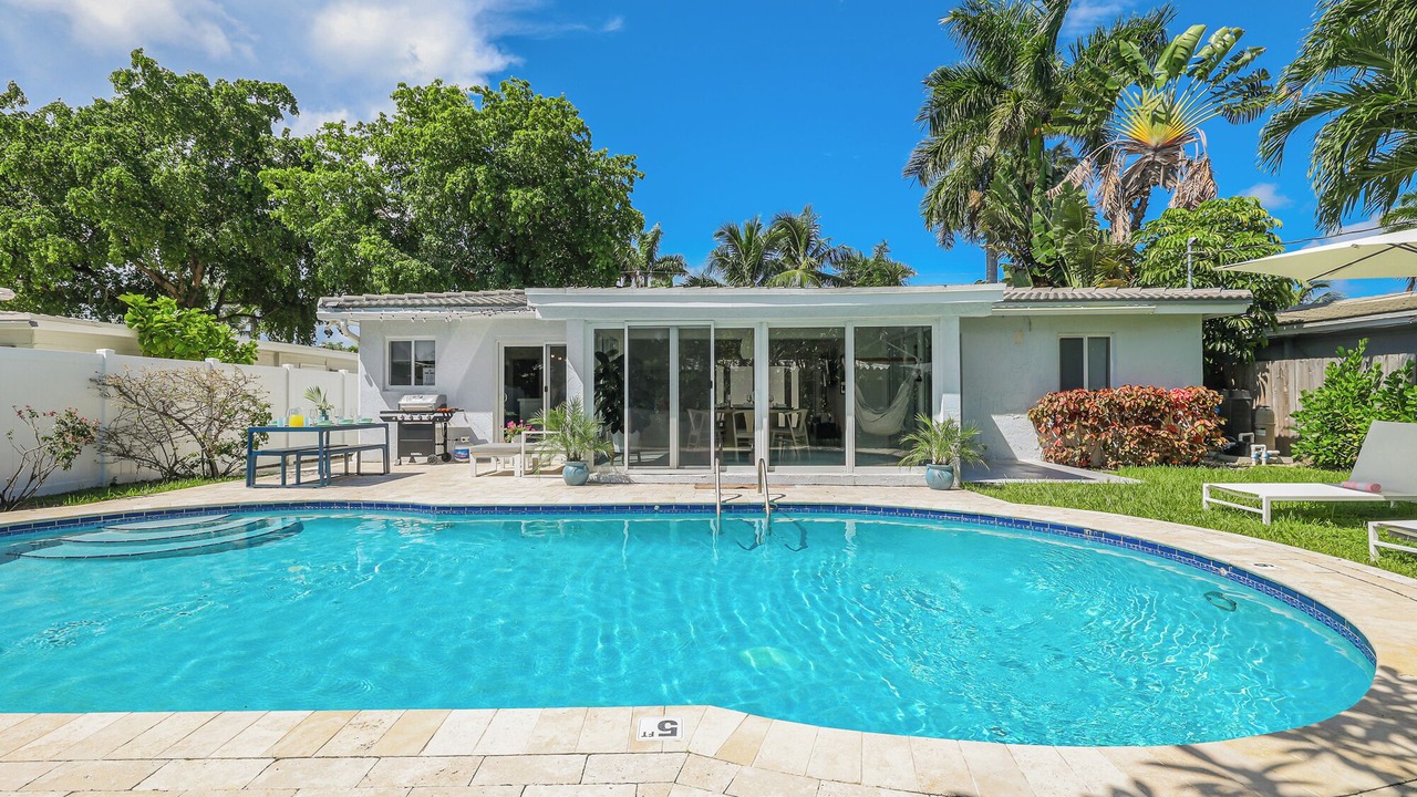 Photo of Outdoor in Poinsettia Heights
