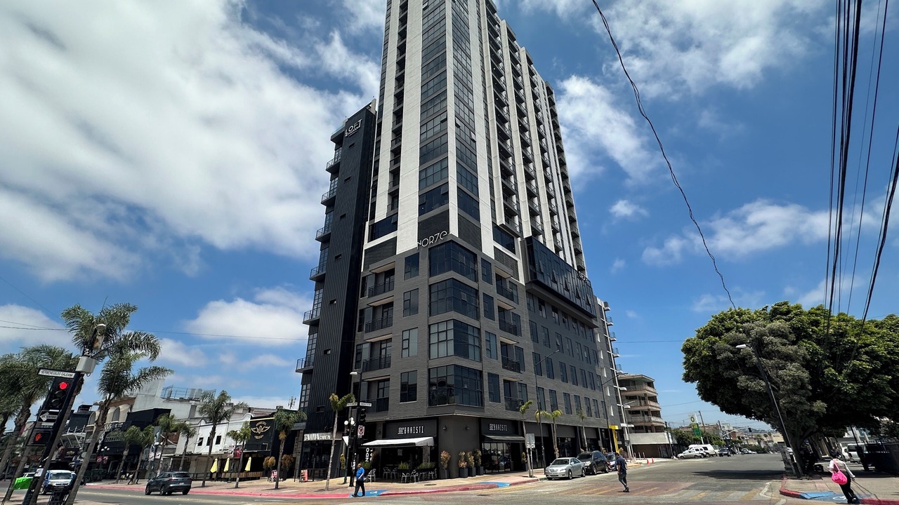 Photo of Outdoor in Avenida Revolucion