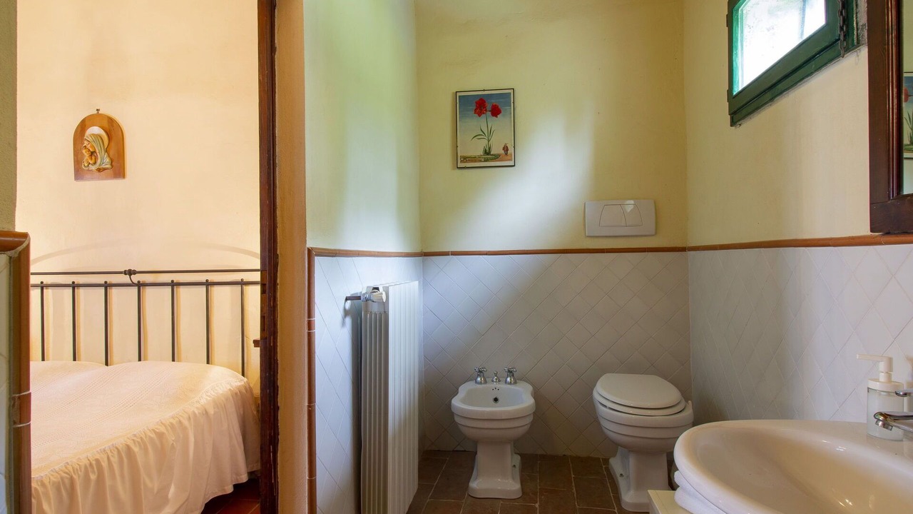 Photo of Bathroom in Palaia