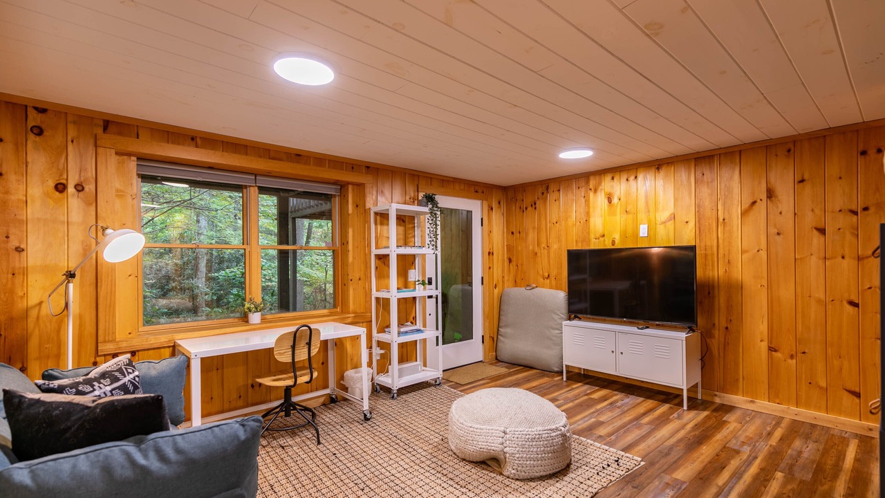 Photo of Livingroom in Apple Ridge