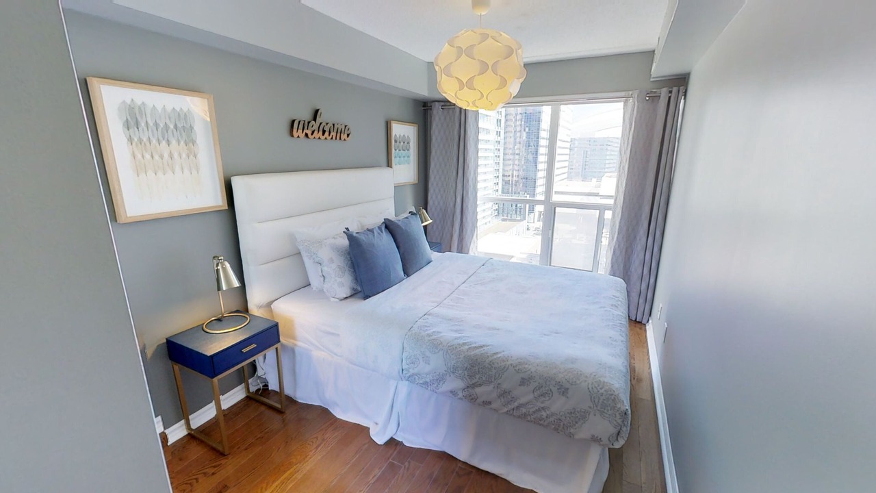 Photo of Bedroom in Toronto Entertainment District