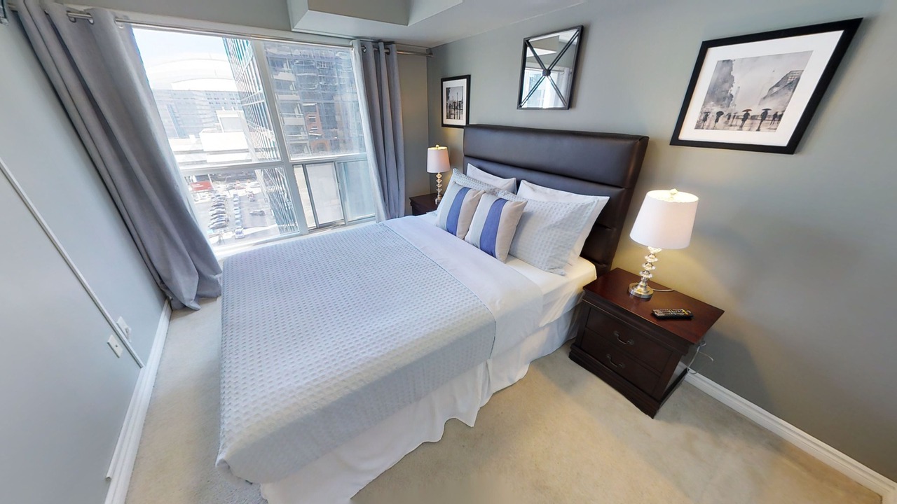 Photo of Bedroom in Toronto Entertainment District