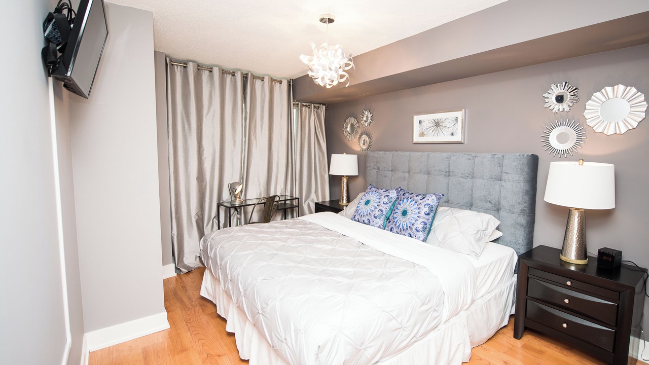 Photo of Bedroom in Toronto Entertainment District