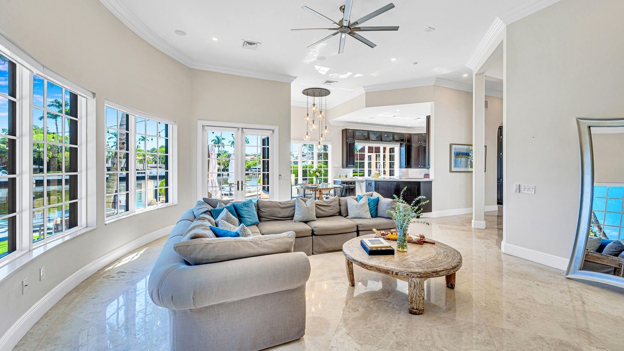 Photo of Livingroom in Las Olas Isles