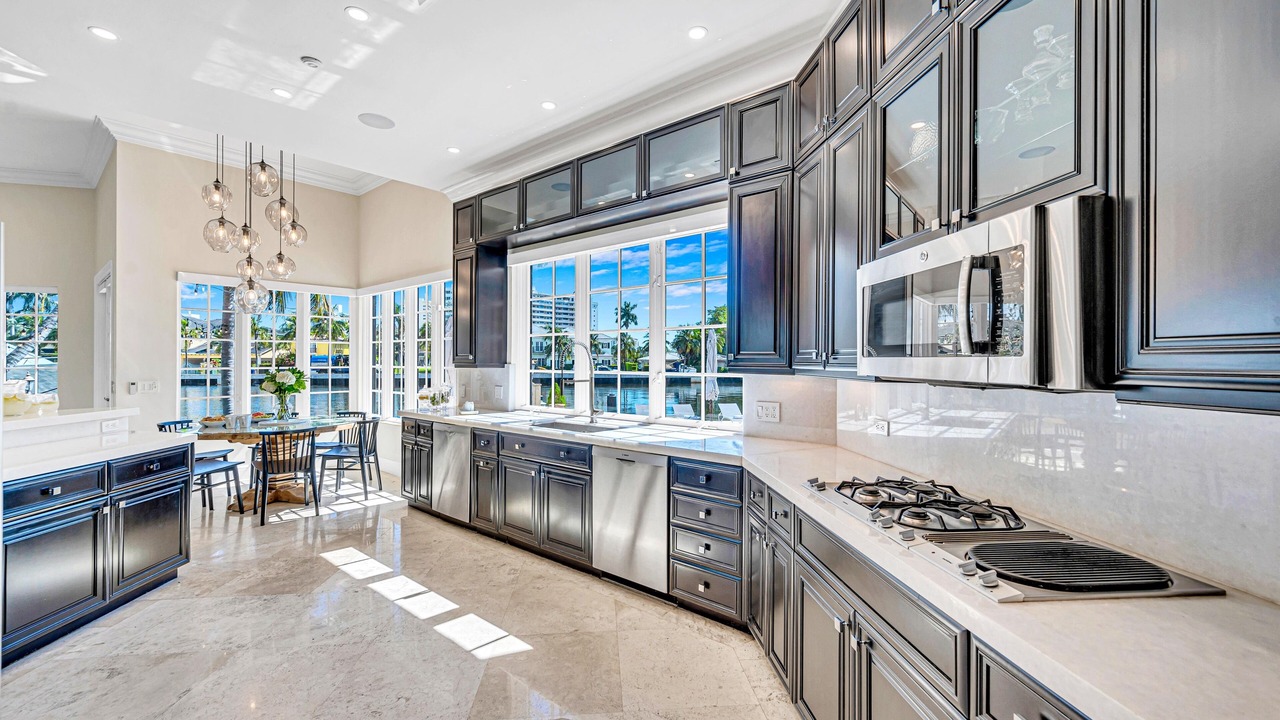 Photo of Kitchen in Las Olas Isles