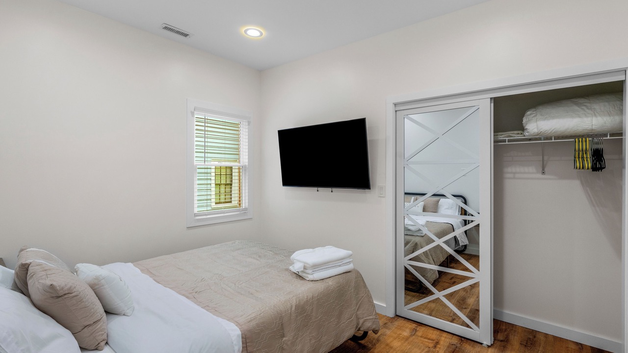 Photo of Bedroom in Plaza Midwood