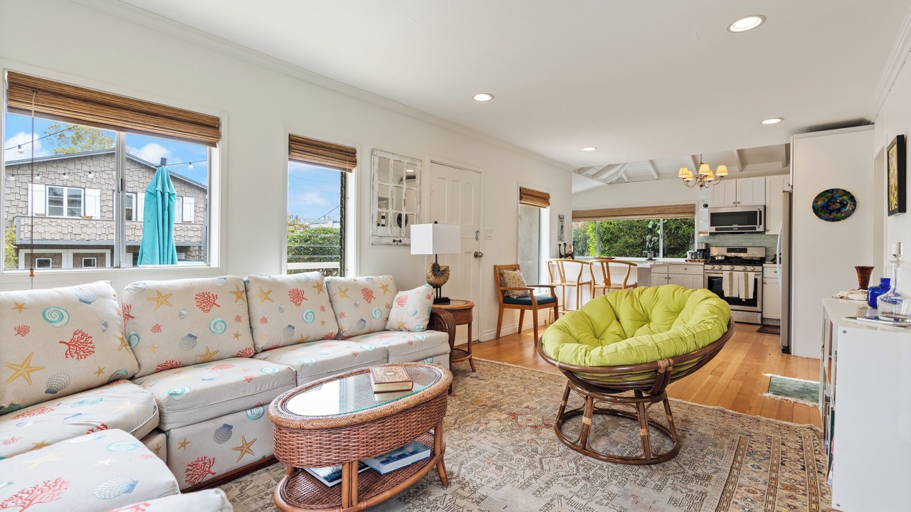 Photo of Livingroom in South Laguna