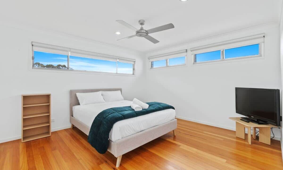 Photo of Bedroom in Long Beach
