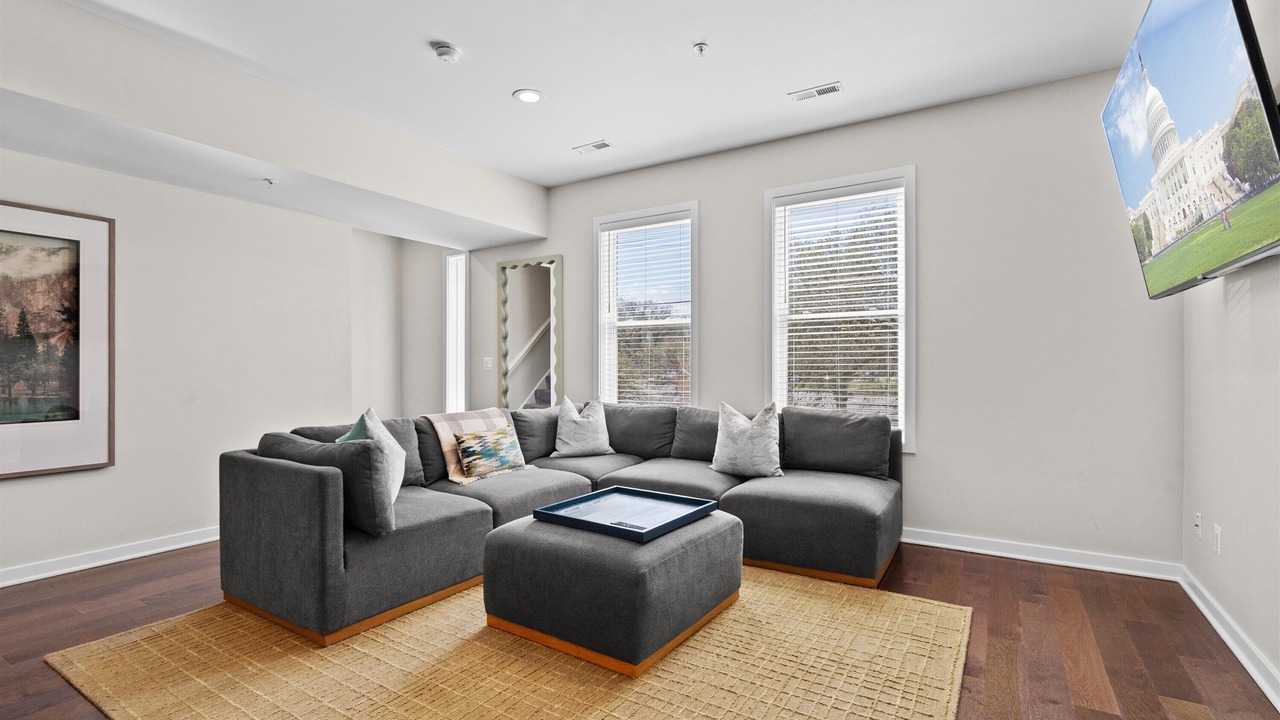 Photo of Livingroom in Fairlawn