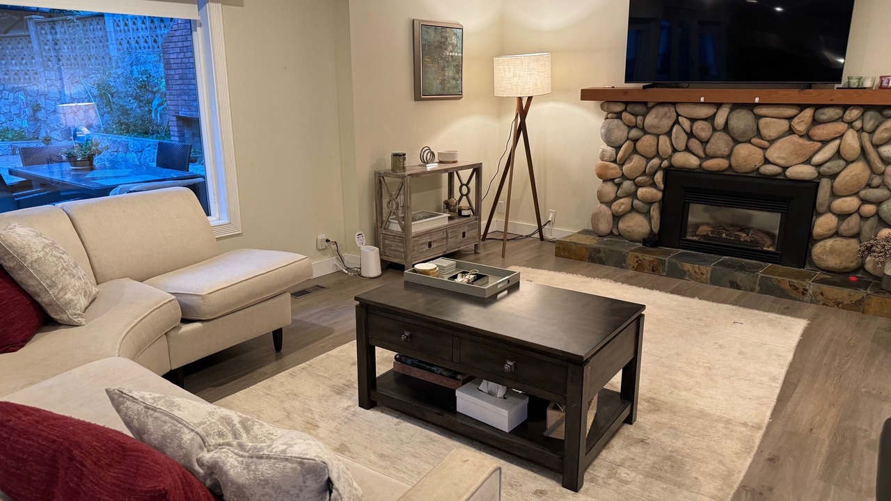 Photo of Livingroom in Upper Lonsdale