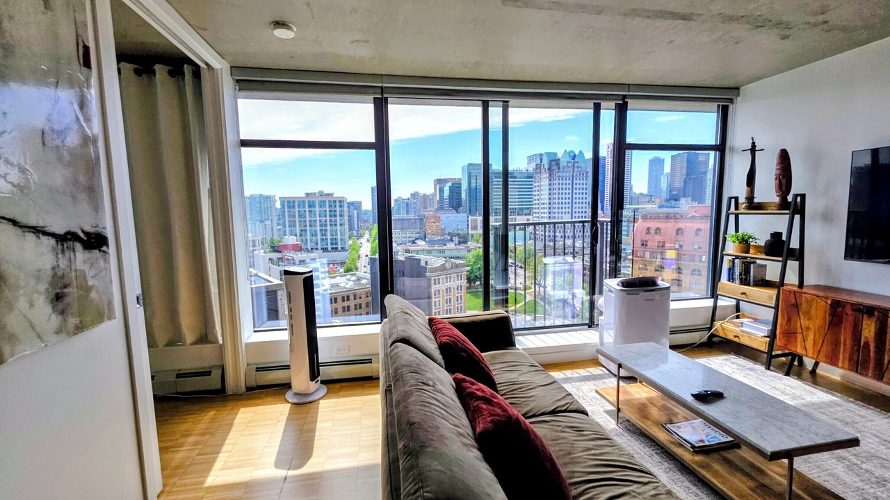 Photo of Livingroom in Gastown
