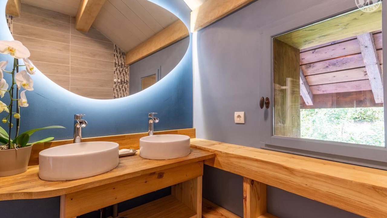 Photo of Bathroom in Thenesol