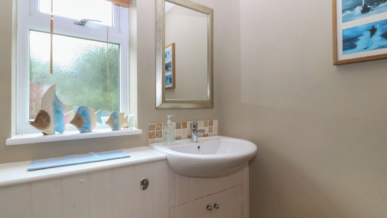 Photo of Bathroom in Abersoch