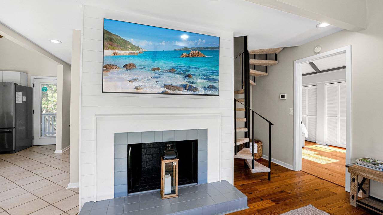 Photo of Livingroom in Night Heron